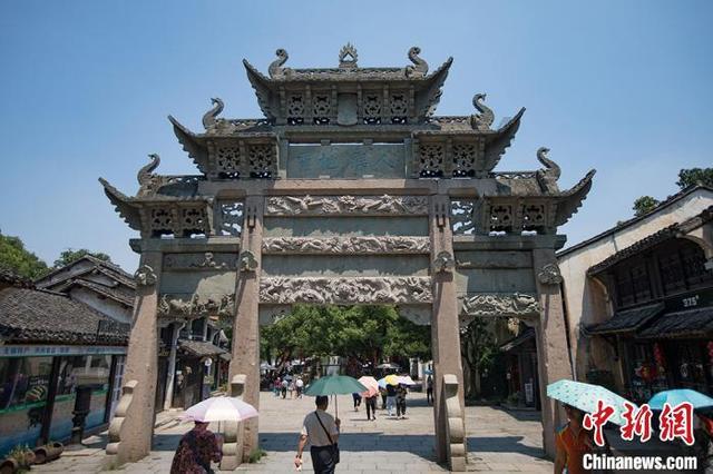 在你心里，多少钱才算“多”呢？游戏画面